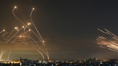 الحوثيون يعطلون مطار بن جوريون بصواريخ باليستية