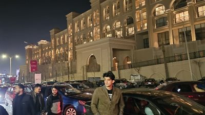 إقبال جماهيري على حفل حميد الشاعري بالشيخ زايد، تسبب في تكدس مروري
