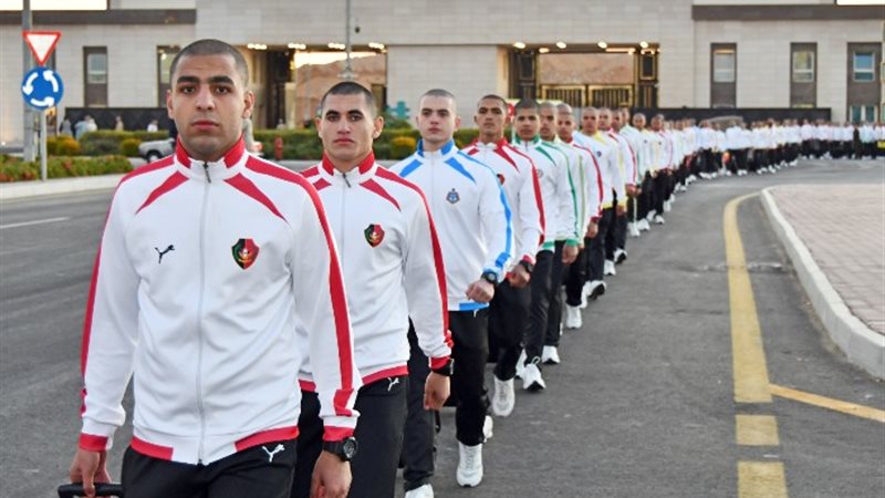الطلبة المقبولين بالأكاديمية والكليات العسكرية
