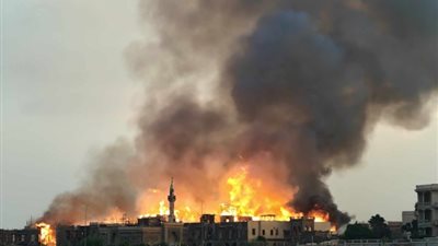 دون إصابات، السيطرة على حريق نشب بمصنع في منطقة الروبيكي بمدينة بدر