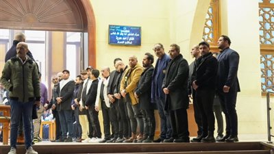 أبرزهم فيفي عبده وعبد الباسط حمودة، لقطات لم تشاهدها في عزاء أحمد عدوية
