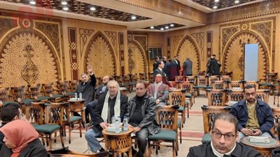 حمدي الوزير وأشرف زكي، بدء عزاء بشير الديك بمسجد الشرطة في الشيخ زايد (صور)