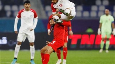 طاقم تحكيم قطري لمباراة عمان والبحرين بنهائي خليجي 26