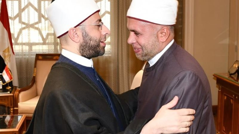 تكريم إمام مسجد العظيم