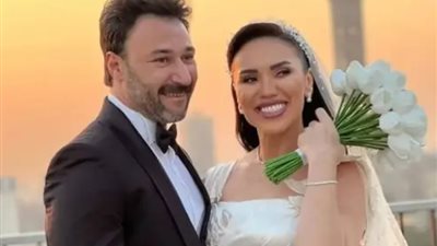 شريف مدكور يدافع عن مي فاروق: سيبك من المجتمع وكلام الناس