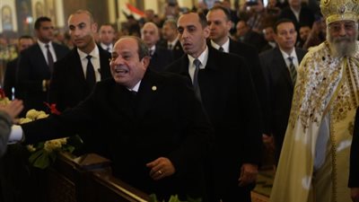 الرئيس السيسي يصل كاتدرائية ميلاد المسيح للتهنئة بعيد الميلاد المجيد