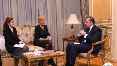 قبل زيارة  رئيس البرلمان الأوربي، لقاء ثنائي بين وزير الشئون النيابية وأنجلينا ايخهورست