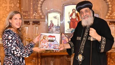 سفيرة مصر في أرمينيا تهنئ البابا تواضروس بمناسبة عيد الميلاد المجيد