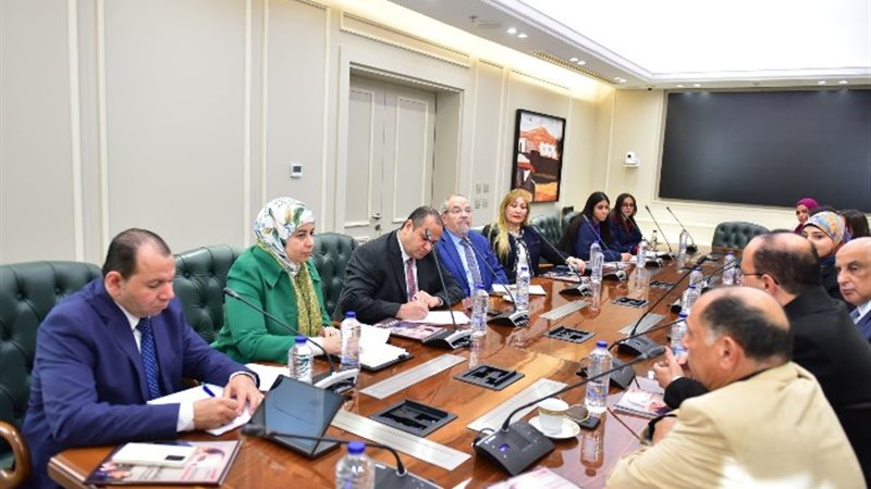 وفد مدارس النيل الدولية في وزارة العمل
