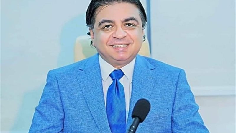الدكتور جمال شعبان، استشاري أمراض القلب وعميد معهد القلب ال