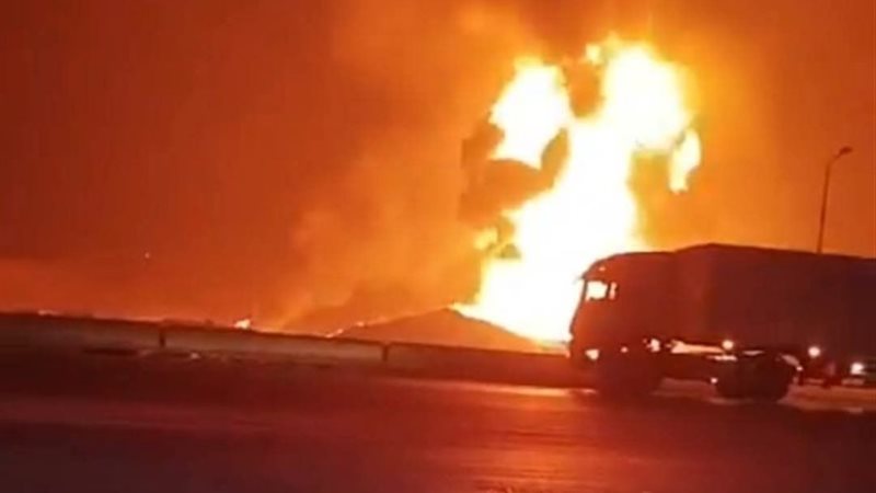 حريق بخط مواسير غاز على طريق بلبيس الصحراوي