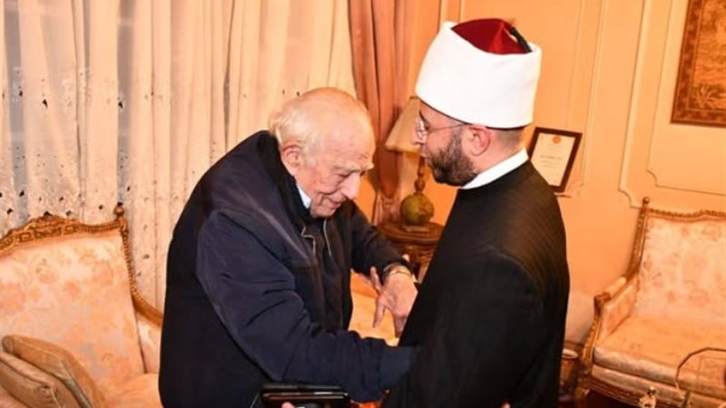 الدكتور أسامة الأزهري، وزير الأوقاف، بزيارة الفنان رشوان تو