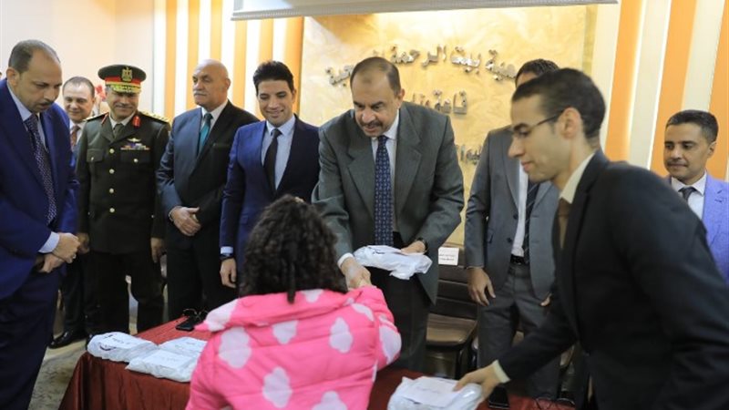 جانب من مشاركة المحافظ في احتفالات عيد الميلاد