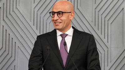 «التعليم» توقف الإجازات وانتدابات العاملين بسبب امتحانات نصف العام