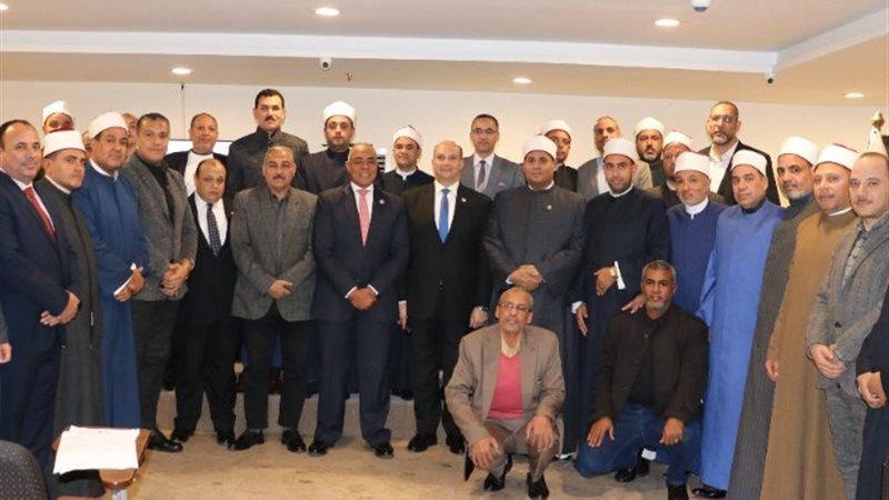 ندوة تثقيفية لعدد من مفتشي وزارة الأوقاف