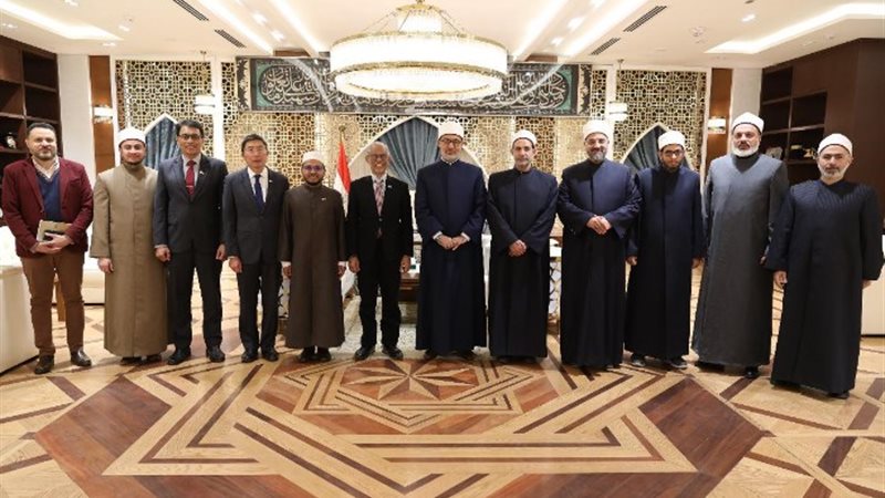 لقاء المفتي بوفد سنغافورة