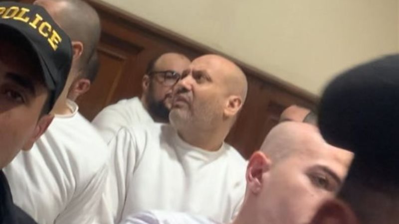 المتهمين