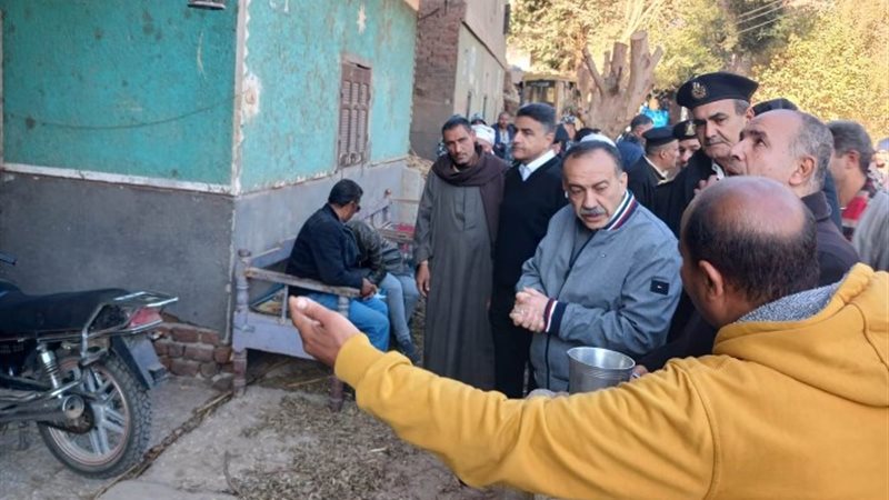 محافظ أسيوط يتفقد موقع انهيار منزل