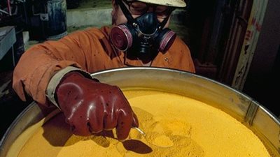وزير الطاقة السعودي: سنخصّب وتبيع وتنتج الكعكة الصفراء من اليورانيوم