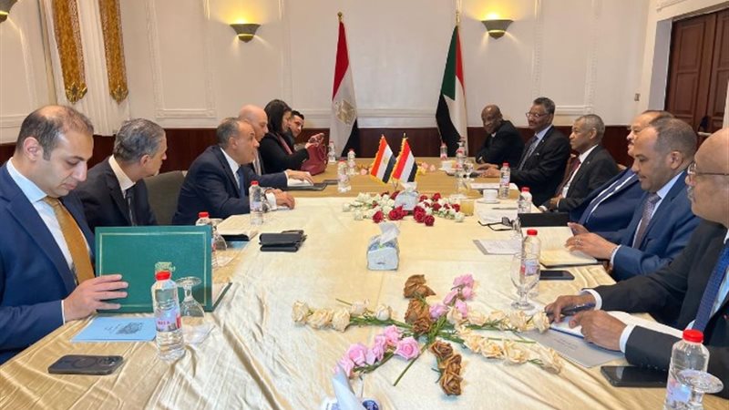 وزير الخارجية ونظيره السوداني