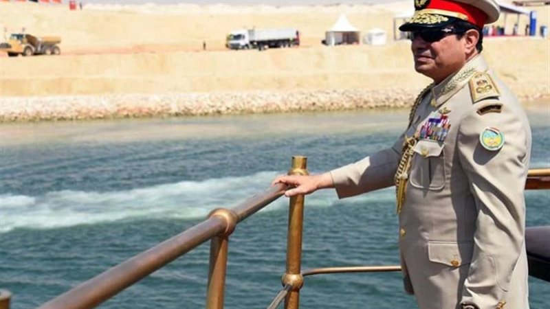الرئيس السيسي في قناة السويس