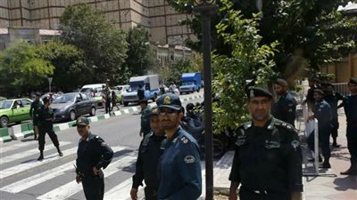 إعلام إيراني: اغتيال قاضيين وإصابة ثالث أمام المحكمة العليا في طهران