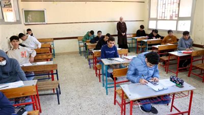 لأول مرة.. طلاب الثانوية العامة 2025 يبدأون امتحانى الرياضيات البحتة والجيولوجيا