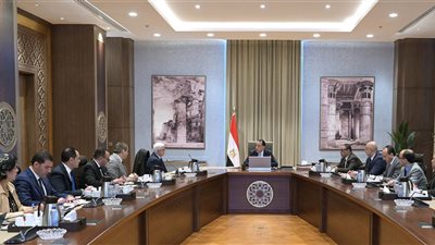 رئيس الوزراء يُتابع إجراءات تفعيل الربط الإلكتروني بين «التأمين الاجتماعي» و«المرور»