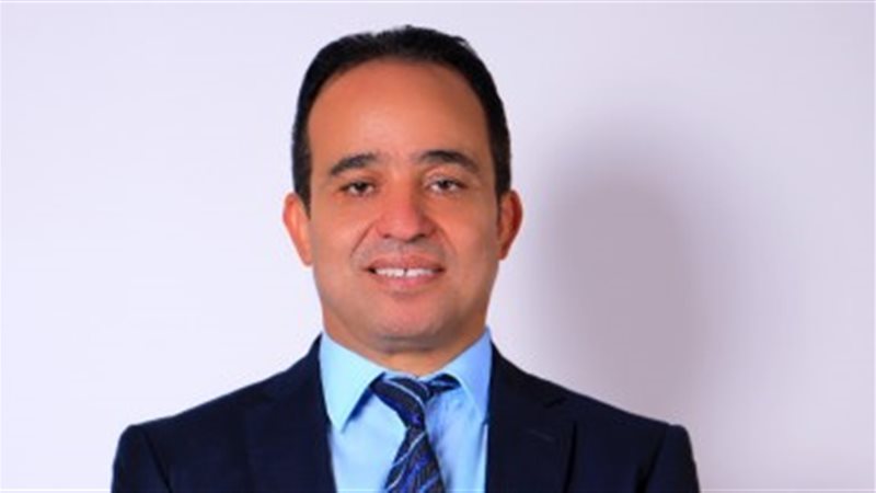 النائب السابق محمد إسماعيل