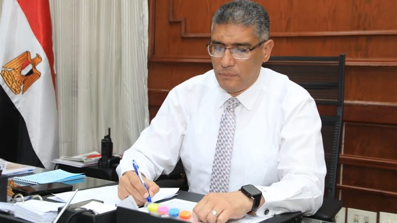 عادل النجار