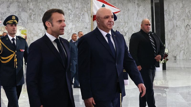الرئيس اللبناني جوزيب عون والرئيس الفرنسي إيمانويل ماكرون