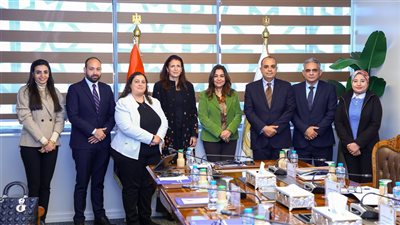 وزيرة التنمية المحلية تبحث التعاون مع الرئيس التنفيذى لهيئة فولبرايت مصر