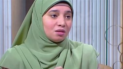 عضو بـالعالمي للفتوى: الزوج يلعب دورًا كبيرًا في توازن العلاقة بين زوجته ووالدته  