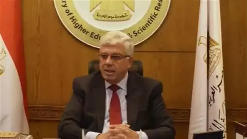 الدكتور أيمن عاشور وزير التعليم العالي