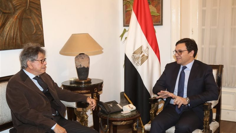 وزير الثقافة وطارق نور 