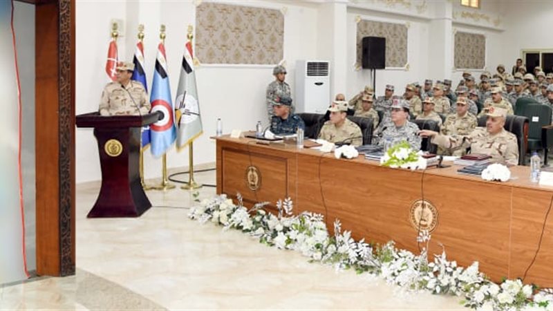 رئيس الأركان يشهد تنفيذ المرحلة الرئيسية لمشروع مراكز قيادة