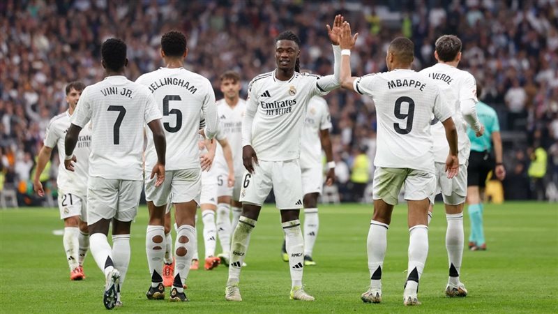 لاعبي ريال مدريد