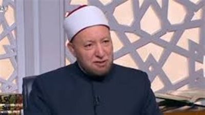 أمين الفتوى: لا يجوز إجبار الزوجة على الإنفاق في بيت زوجها حتى لو ثرية (فيديو)