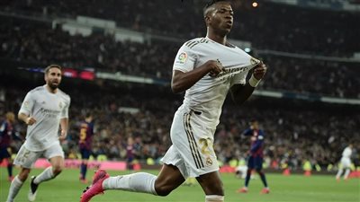 جونيور يُسجل الرابع للريال في شباك سالزبورج في دوري الأبطال 