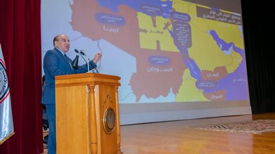 سمير فرج: مصر تتعرض لتهديدات من حدودها الأربعة لأول مرة في التاريخ