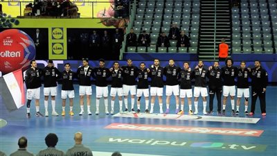 فراعنة اليد يتقدمون على سلوفينيا في الشوط الأول 16-14 ببطولة العالم