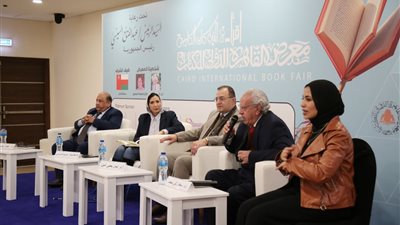 العالم والأديب.. معرض الكتاب يناقش «كيف تشكل أحمد مستجير»؟