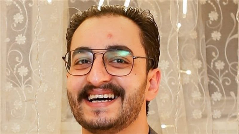 الطبيب أحمد ماهر منصور