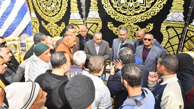 مسؤولون في الشارع.. محافظ أسيوط يلتقي المواطنين بالقوصية ومحافظ الدقهلية في قلب المخابز