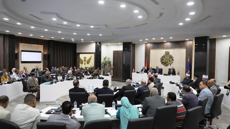 محافظ أسوان يترأس إجتماع المجلس التنفيذى 
