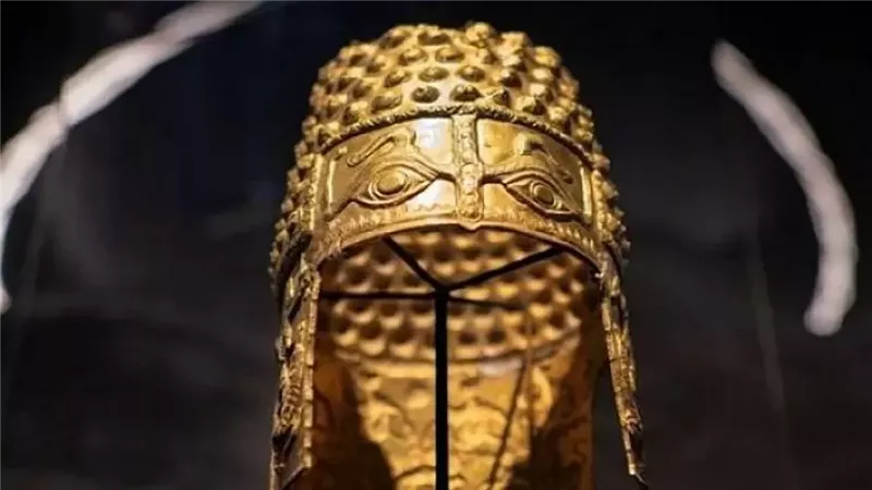 مصوغات ذهبية في متحف آسن في هولندا