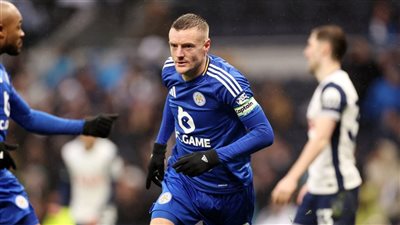 ليستر سيتي يعمق جراح توتنهام بهدفين في الدوري الإنجليزي (فيديو)