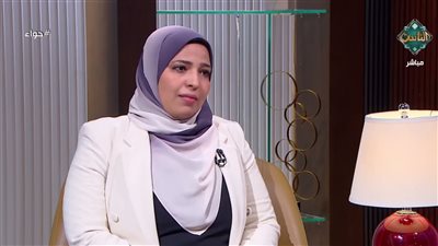هل يجوز للمرأة الاستعانة بالجار أو بحارس العقار للوقوف مع عامل التصليح؟ الإفتاء توضح