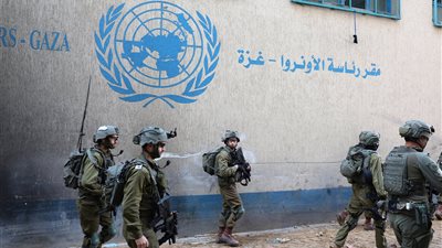 أستاذ قانون دولي:  لا يمكن للحكومة الإسرائيلية إنهاء عمل الأونروا