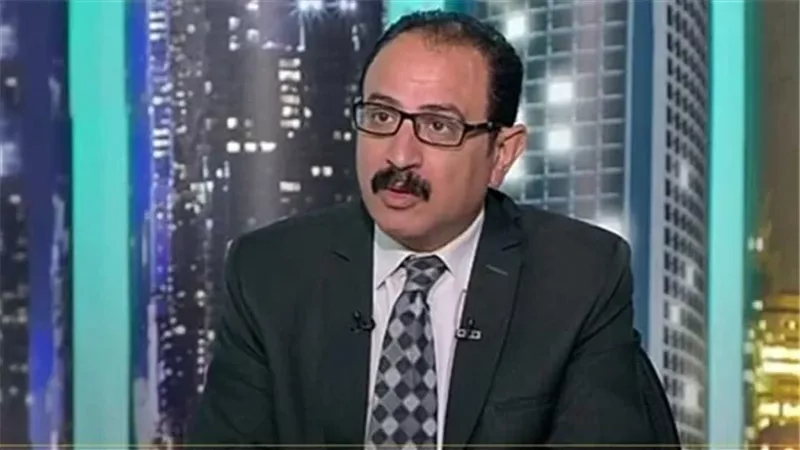 الدكتور طارق فهمي